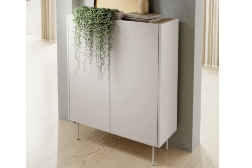 Kaszmirowa wysoka komoda Avenor dwudrzwiowa