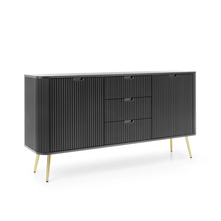 Czarna komoda Luna z drzwiczkami, szufladami i ryflowanymi frontami ze złotymi nogami