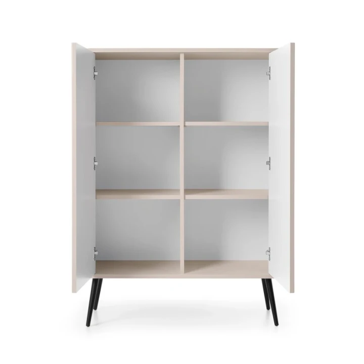 Kaszmirowa komoda wysoka Luna z drzwiami i ryflowanymi frontami z czarnymi nogami otwarta