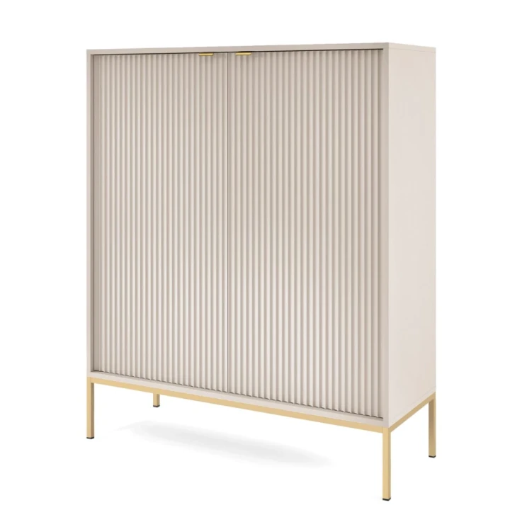 Komoda wysoka Nuo kaszmirowa z ryflowanymi drzwiami ze złotymi nogami