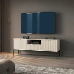 Szafka RTV Nuo kaszmirowa z ryflowanymi drzwiczkami i szufladą 