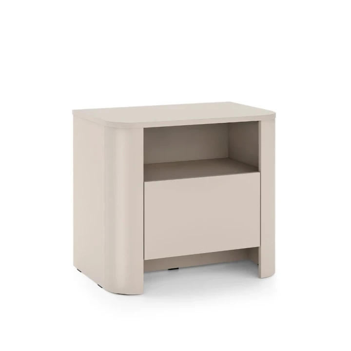 Stolik nocny Kairo z szufladą w kolorze kaszmirowym na białym tle