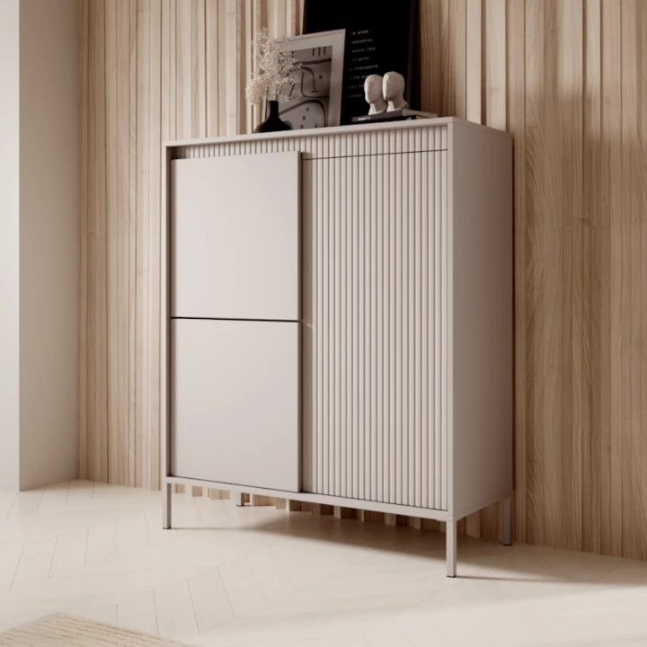 Komoda wysoka trzydrzwiowa Verta beżowa