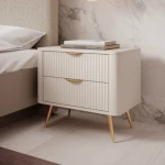 Stolik nocny do sypialni Amelia z ryflowanymi szufladami beżowy