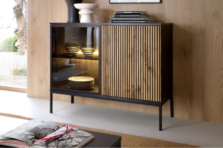 Komoda loftowa Linea 104cm z drzwiami i oświetleniem LED Dąb Wotan