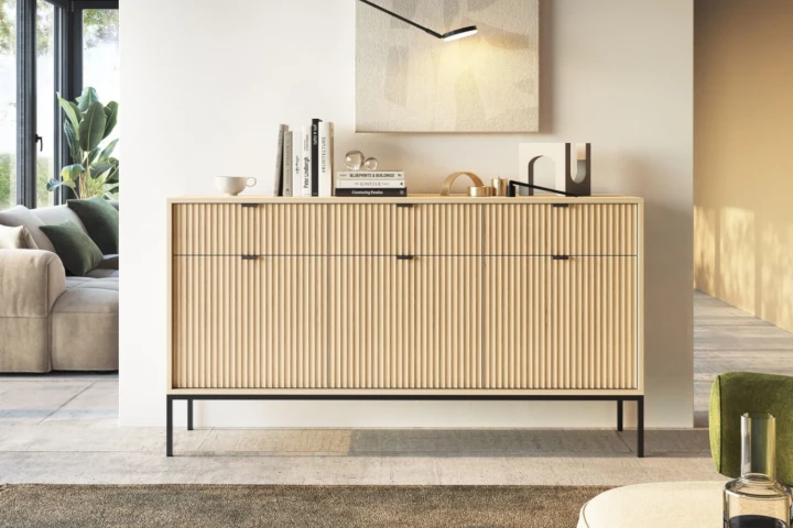 Komoda trzydrzwiowa Nuo ryflowana z szufladami Dąb Vicenza